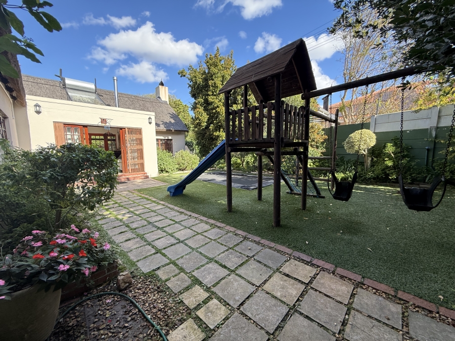 4 Bedroom Property for Sale in Pinelands Western Cape